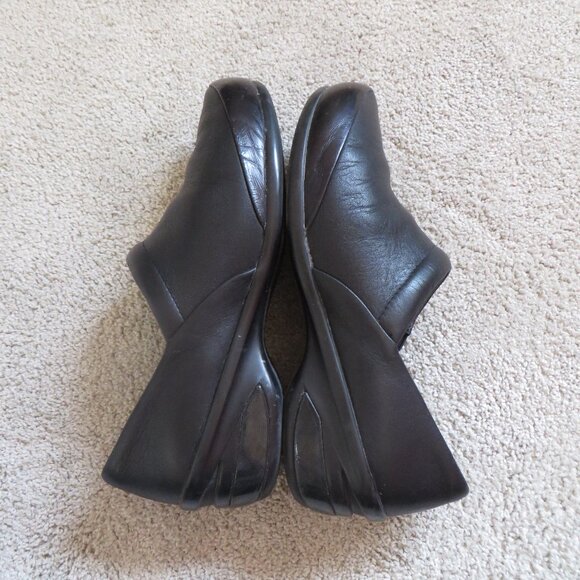 Dansko Women's Clogs/Shoes Size 39/9/8.5 Slip-on Soft Black Leather #7604020200 - Picture 8 of 11